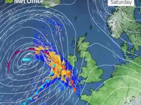 英国气象局称风暴伯特将在几天内以每小时70英里的风速和降雪袭击英国